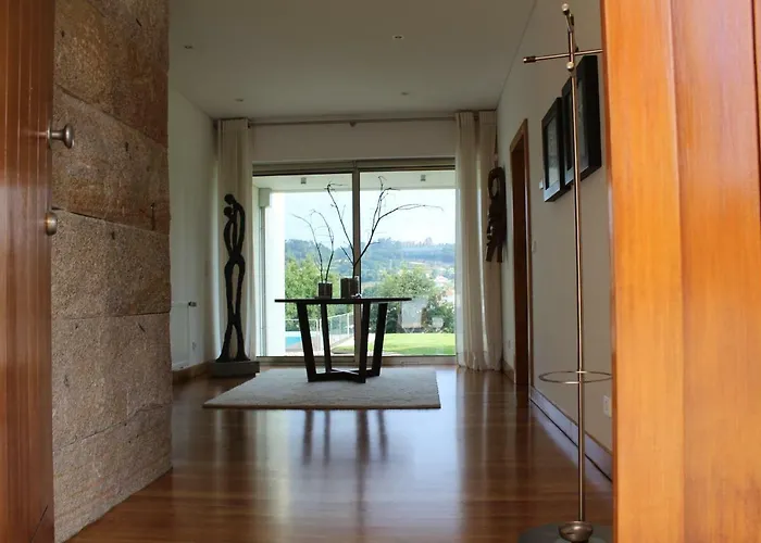 Casa De Coyra * פארדס דה קורה